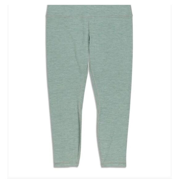 Plus size Lululemon like new high rise pant size 20 - Picture 1 of 6